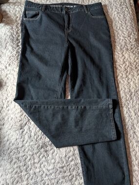 Avenue Women's Dark Wash Bootcut Jeans